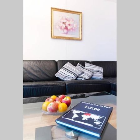 New, Quiet Flat Next To U1, Vic, Shopping Mall,... Vienna Luaran gambar